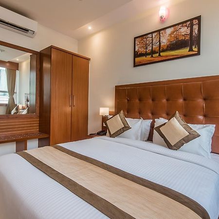 Oyo 9328 Empire Suite Navi Mumbai Ngoại thất bức ảnh