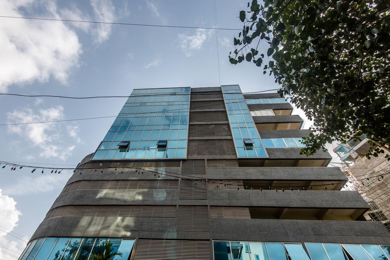Oyo 9328 Empire Suite Navi Mumbai Ngoại thất bức ảnh