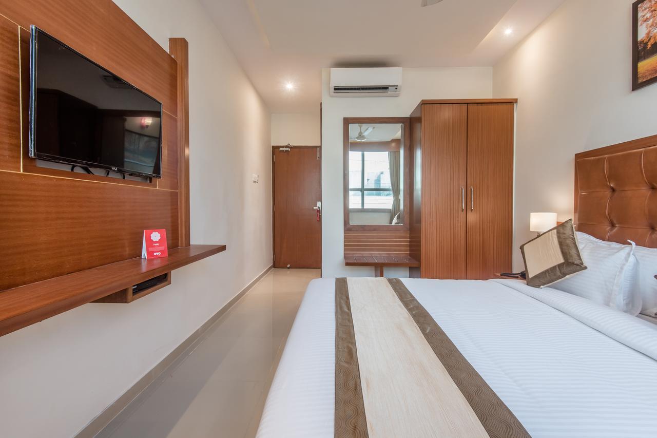 Oyo 9328 Empire Suite Navi Mumbai Ngoại thất bức ảnh